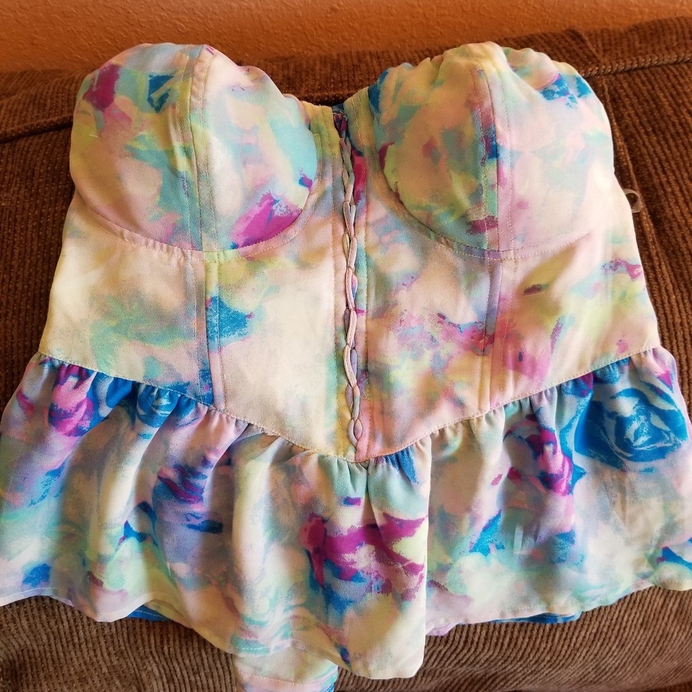 Strapless Multicolored Top